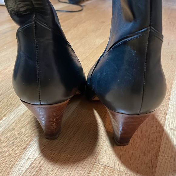 Nobils leather short Boots Size 7 - Picture 2 of 8